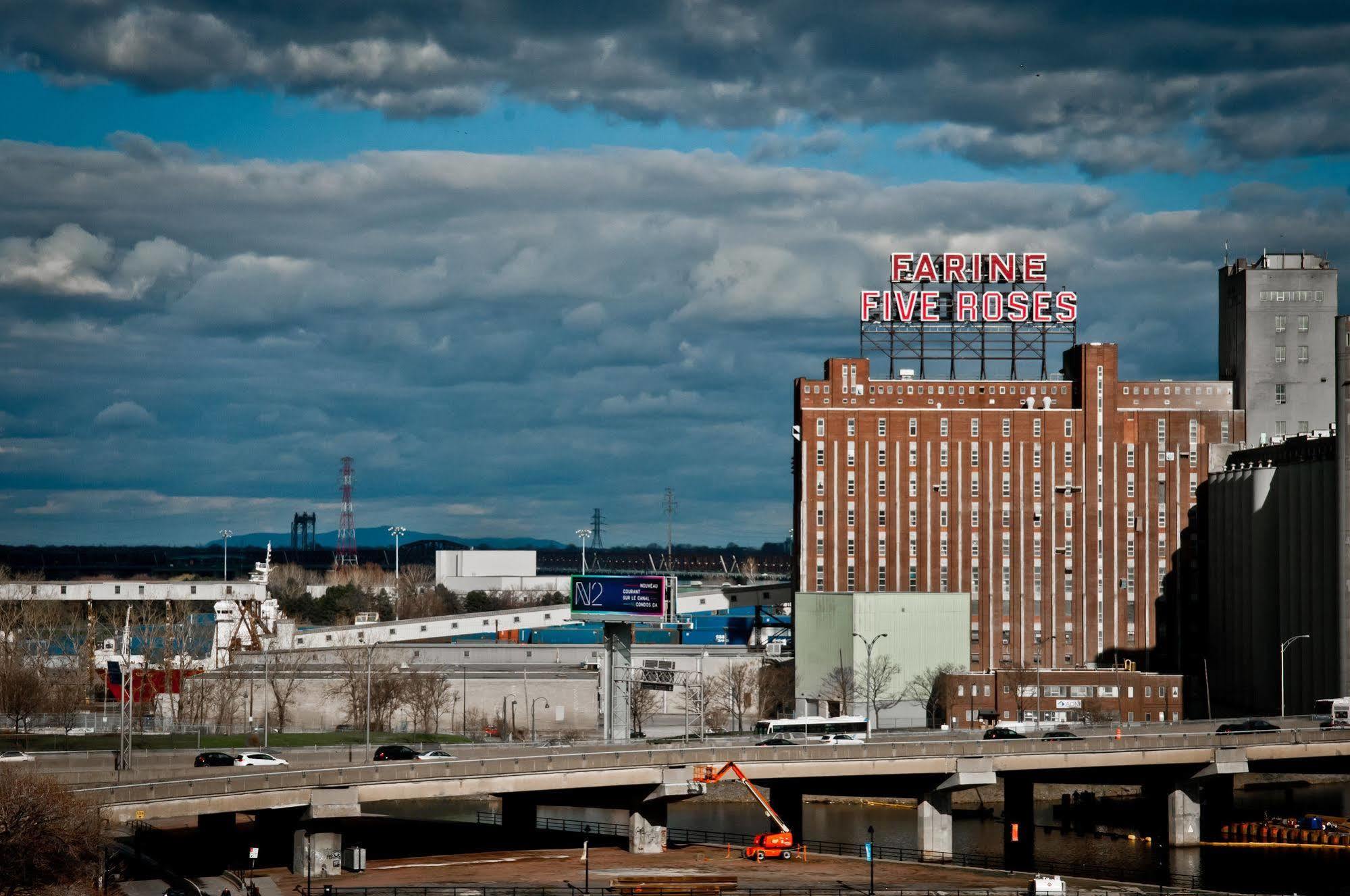 Hotel Alt Montreal Bagian luar foto